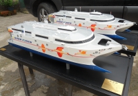 custom made model of 85米穿浪双体船